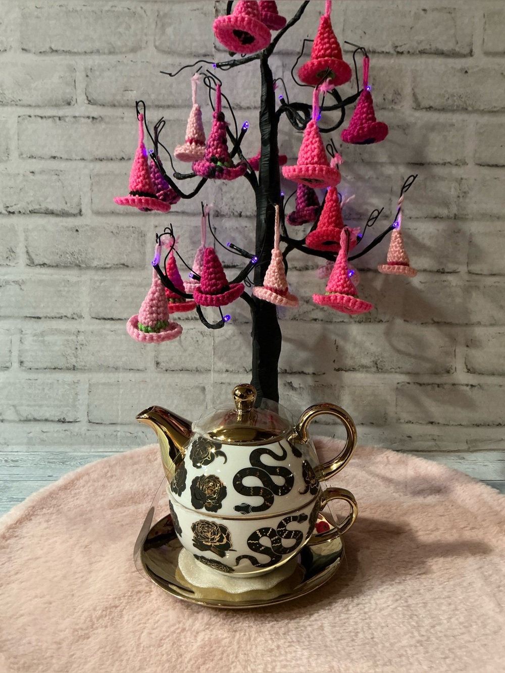 COASTLINE IMPORTS 3po porcelain metallic snake tea for one set
